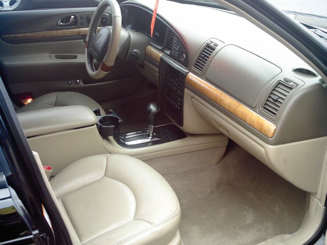 Lincoln Continental 2001 photo 10