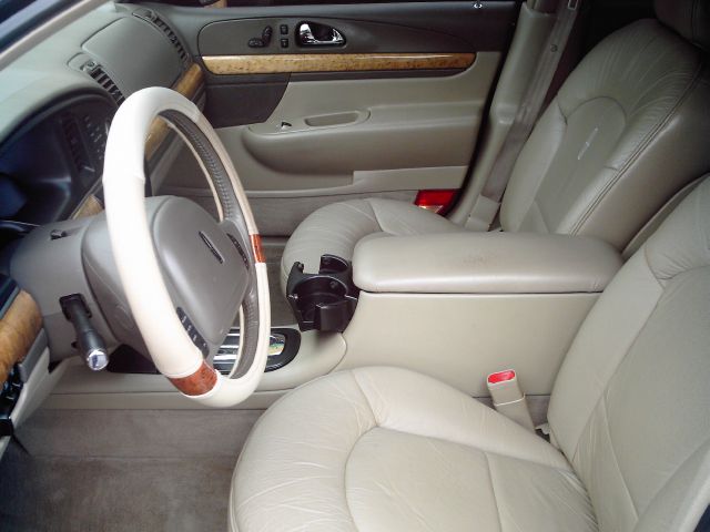 Lincoln Continental 2001 photo 12