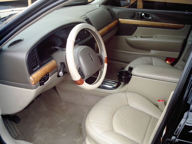 Lincoln Continental 2001 photo 13