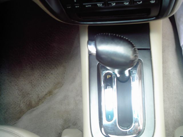 Lincoln Continental 2001 photo 18