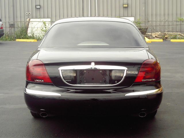 Lincoln Continental 2001 photo 2