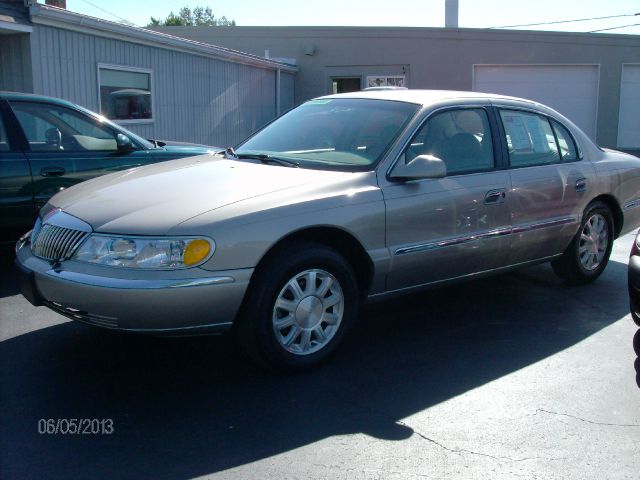 Lincoln Continental 2001 photo 1