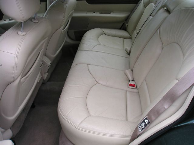 Lincoln Continental 2001 photo 10