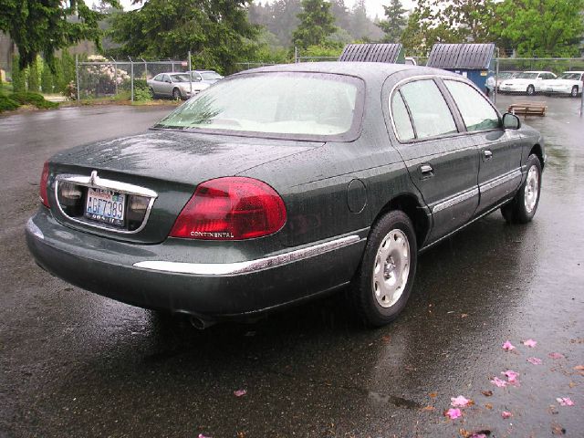 Lincoln Continental 2001 photo 8