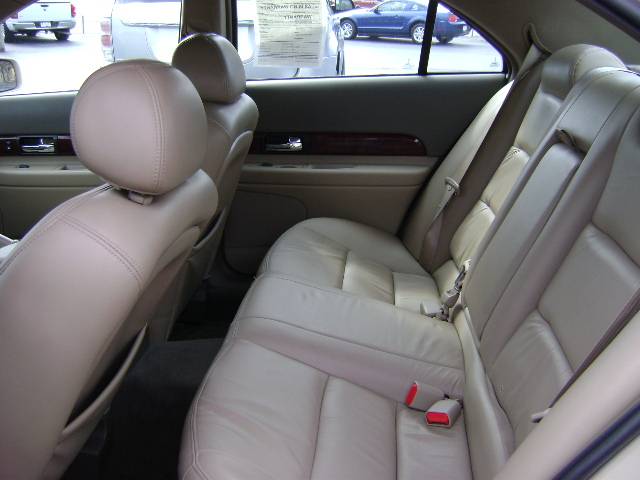 Lincoln LS 2001 photo 2