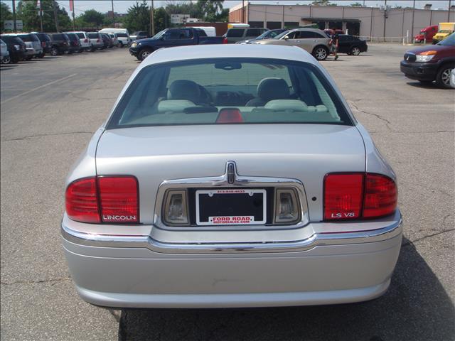 Lincoln LS 2001 photo 2