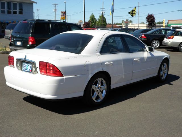 Lincoln LS 2.0T Quattro S-line Sedan