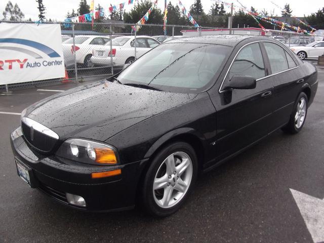 Lincoln LS SE-R Sedan