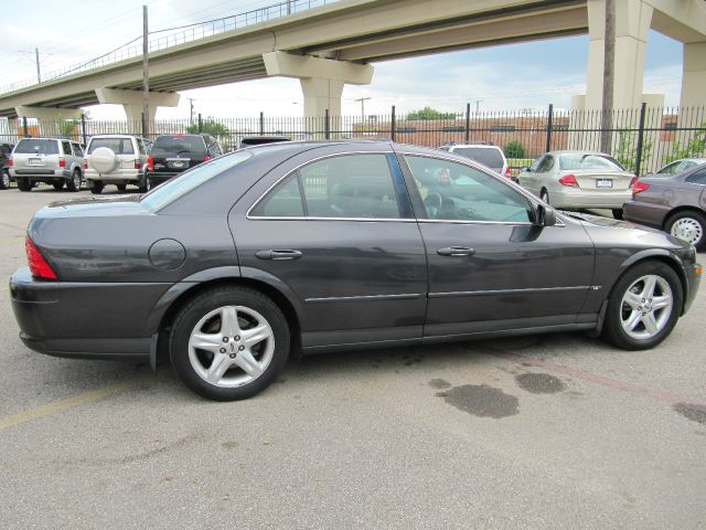 Lincoln LS SE-R Sedan