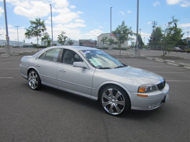 Lincoln LS 2001 photo 12