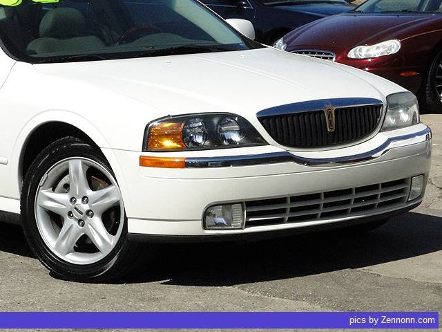 Lincoln LS SE-R Sedan