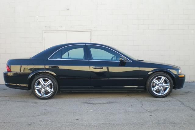 Lincoln LS SE-R Sedan