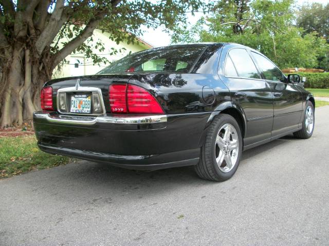 Lincoln LS 2002 photo 3