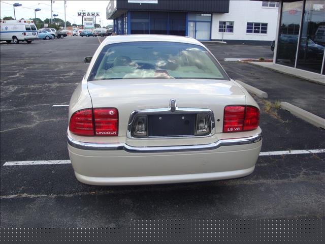 Lincoln LS 2002 photo 3