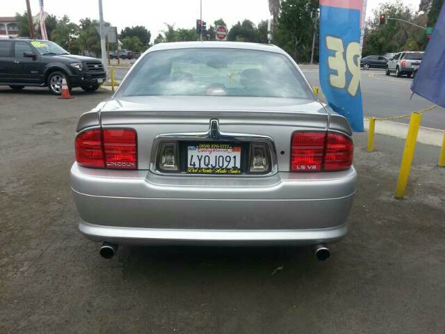 Lincoln LS LE Pickup 4D 8 Ft Sedan