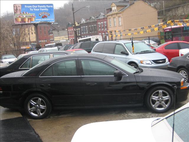 Lincoln LS SE-R Sedan