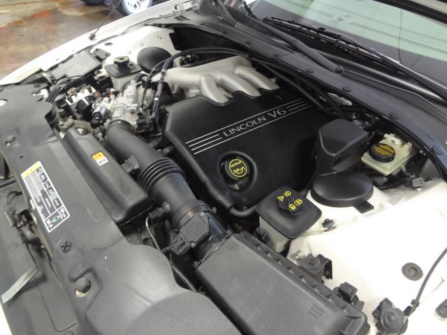 Lincoln LS 2002 photo 20