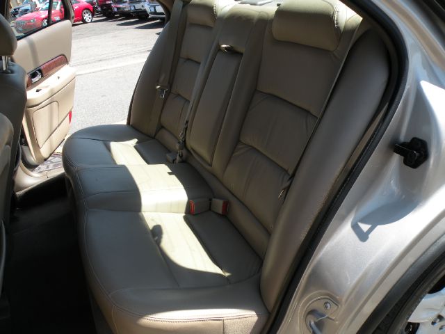 Lincoln LS 2002 photo 16