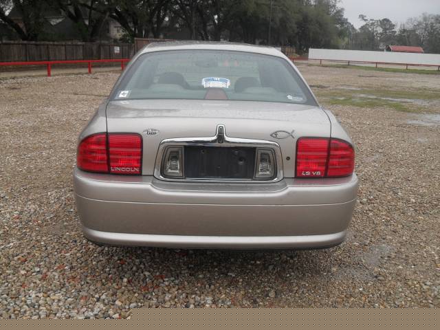 Lincoln LS 2002 photo 2