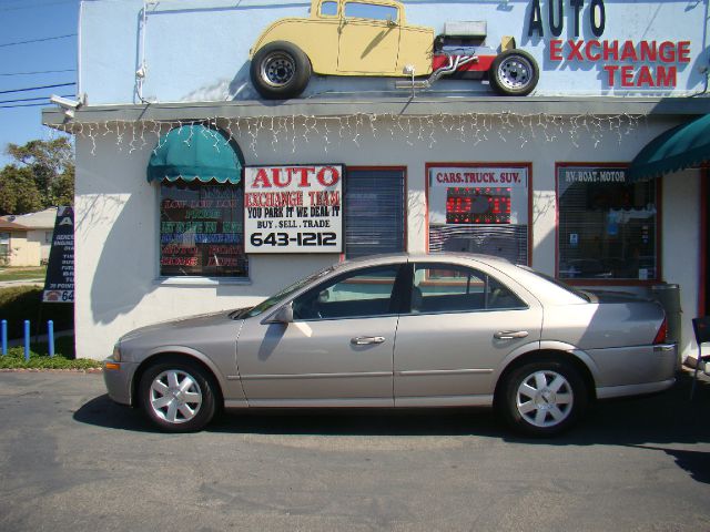 Lincoln LS 2002 photo 4