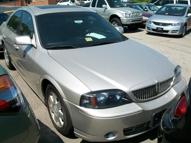 Lincoln LS 2dr Reg Cab 140 WB 4WD Sedan