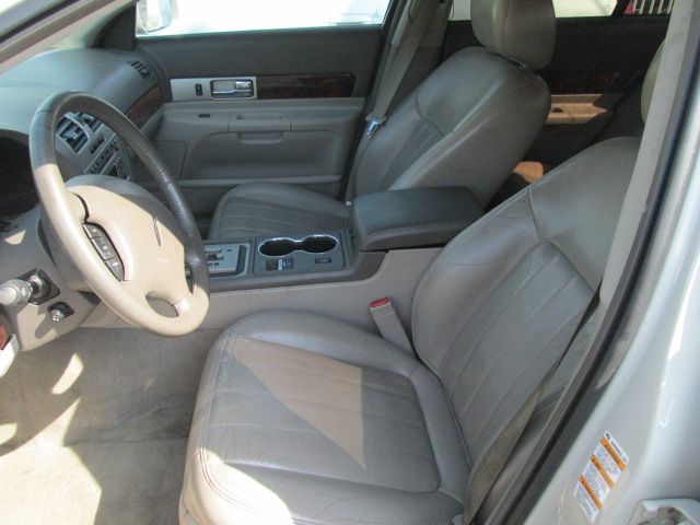 Lincoln LS 2004 photo 2