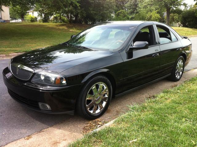 Lincoln LS 2004 photo 1