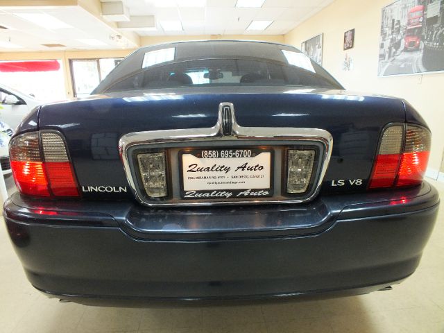 Lincoln LS 2004 photo 2