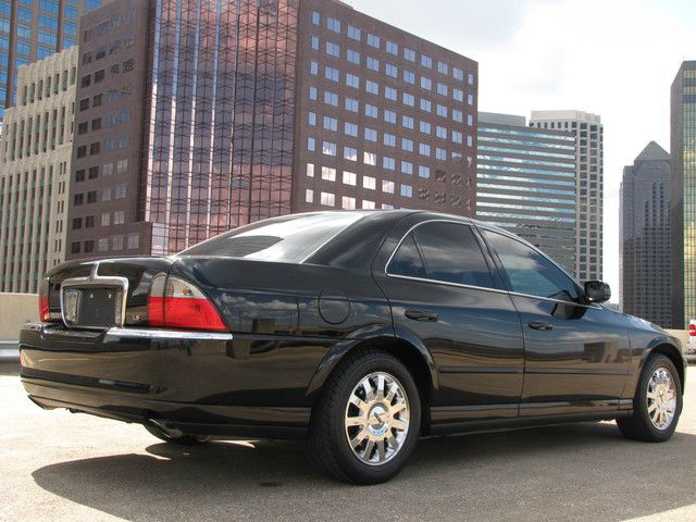 Lincoln LS 2004 photo 1