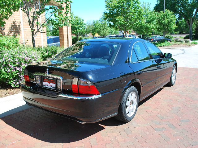 Lincoln LS 2004 photo 16