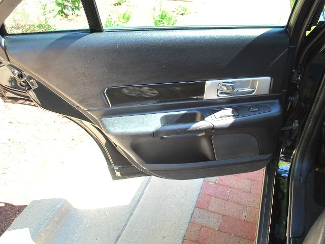 Lincoln LS 2004 photo 18