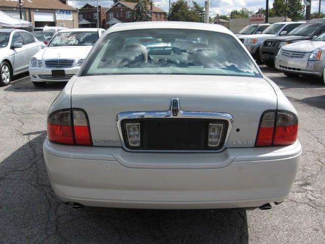 Lincoln LS 2004 photo 4