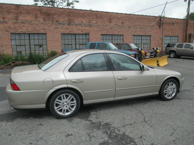 Lincoln LS 2004 photo 2