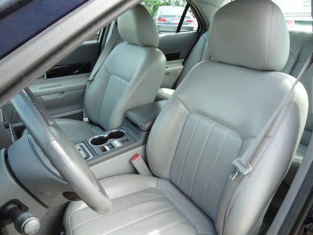 Lincoln LS 2004 photo 13