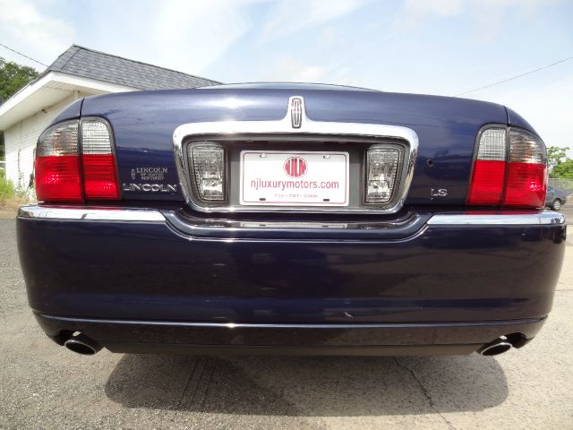 Lincoln LS 2004 photo 23