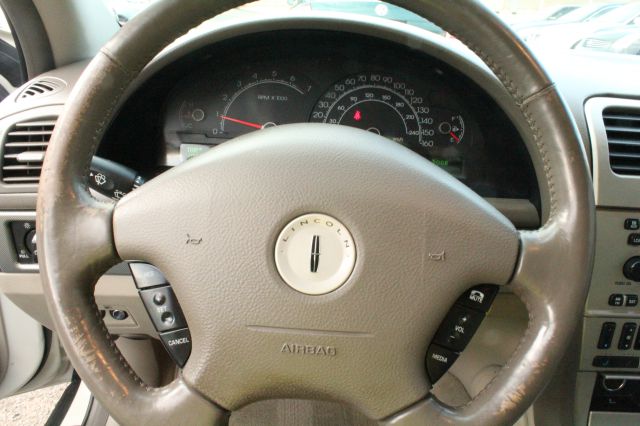 Lincoln LS 2004 photo 16