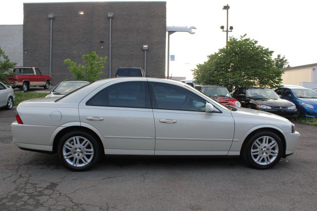 Lincoln LS 2004 photo 5