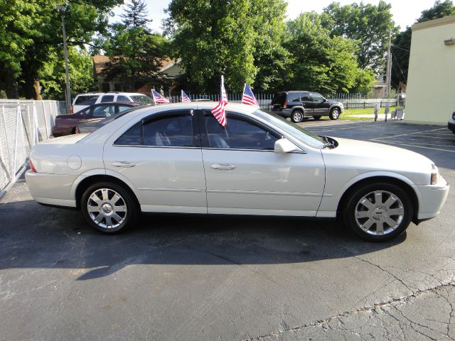 Lincoln LS 2004 photo 2