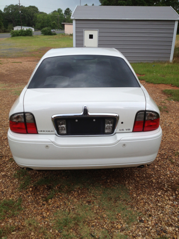 Lincoln LS 2004 photo 1