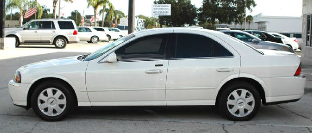 Lincoln LS 2005 photo 1