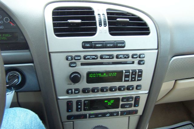 Lincoln LS 2005 photo 1