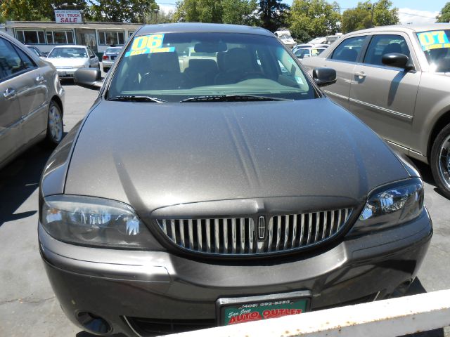 Lincoln LS 2006 photo 2