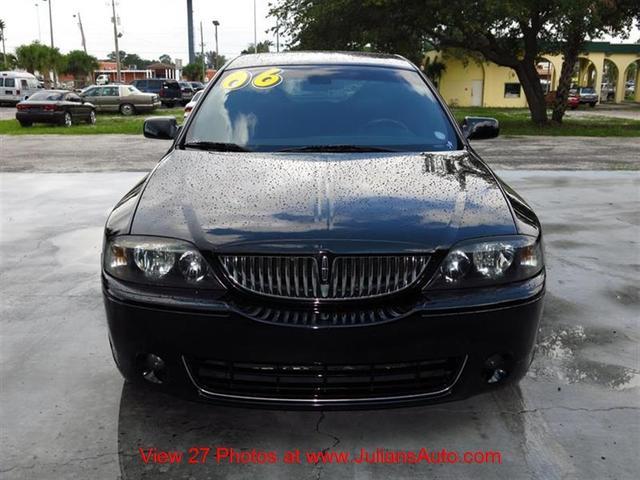 Lincoln LS 2006 photo 2