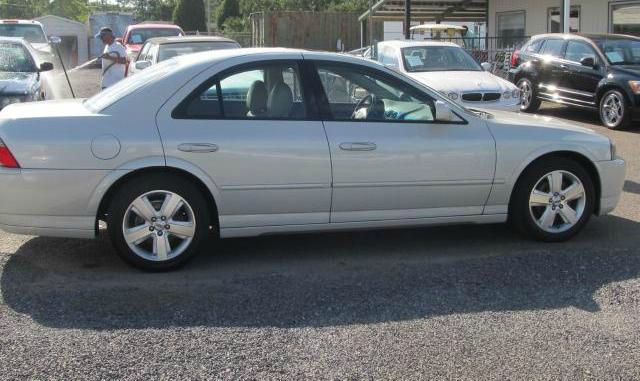 Lincoln LS 2006 photo 4