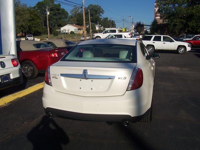 Lincoln MKS 2009 photo 2