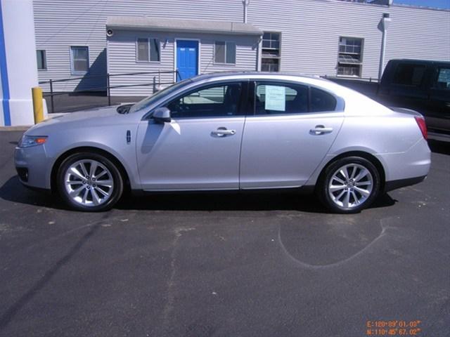 Lincoln MKS 2009 photo 1