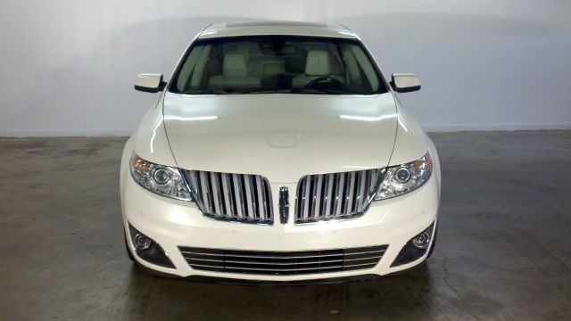 Lincoln MKS 2009 photo 1