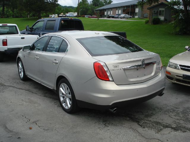 Lincoln MKS 2009 photo 2