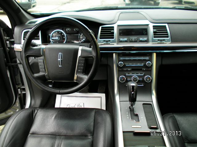 Lincoln MKS 2009 photo 3