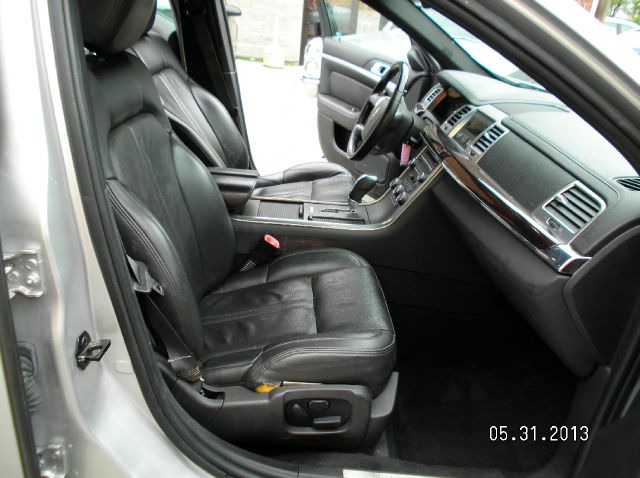 Lincoln MKS 2009 photo 6